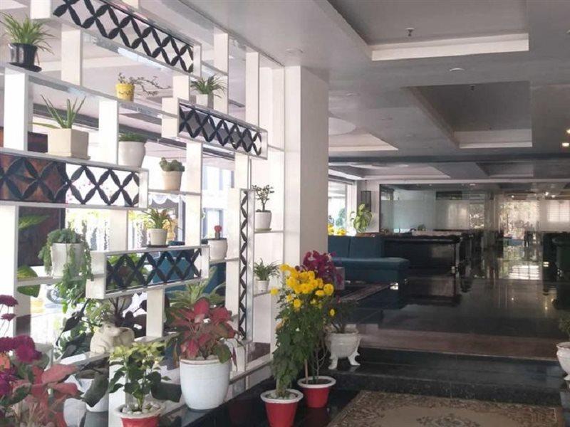 ורנאסי Hotel Vaibhav מראה חיצוני תמונה