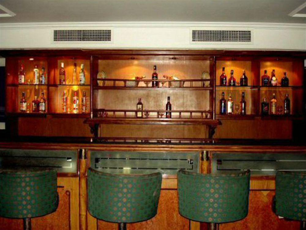 ורנאסי Hotel Vaibhav מראה חיצוני תמונה