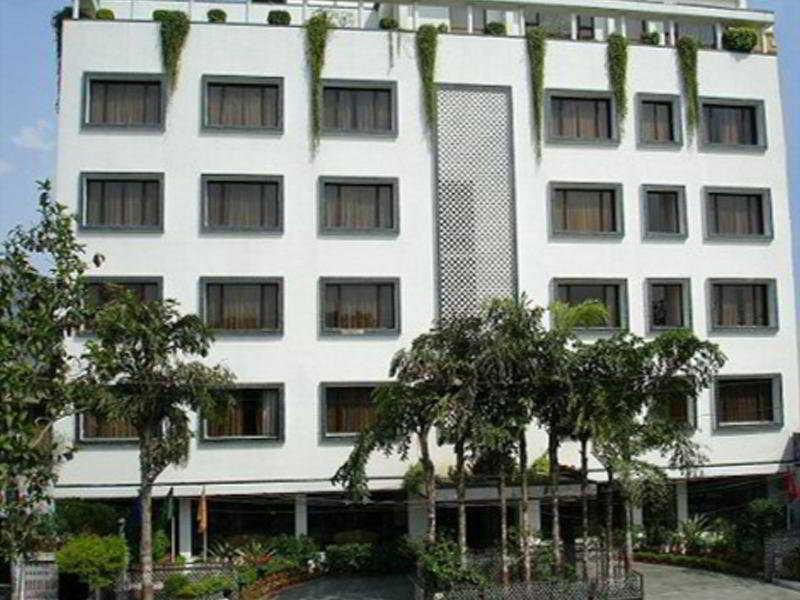 ורנאסי Hotel Vaibhav מראה חיצוני תמונה