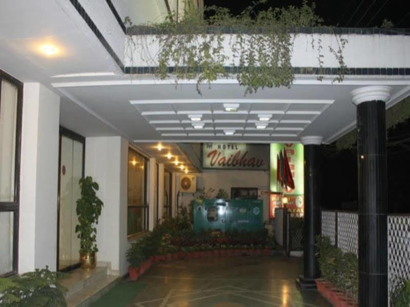 ורנאסי Hotel Vaibhav מראה חיצוני תמונה