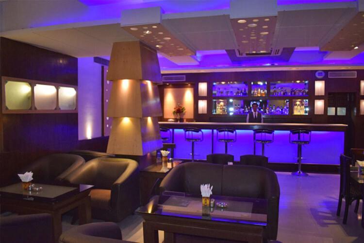 ורנאסי Hotel Vaibhav מראה חיצוני תמונה